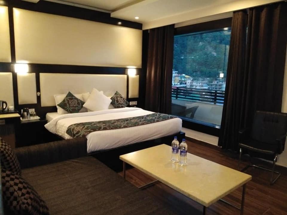 Hotel Black Magic Νταραμσάλα Εξωτερικό φωτογραφία